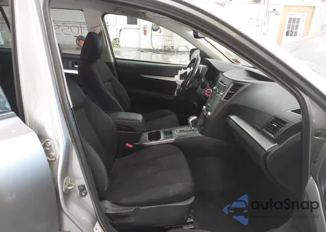 2011 Subaru Outback 2.5I Premium из США, поврежденный, VIN 4S4BRBGC7B3353472